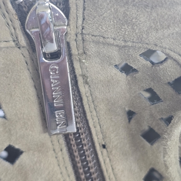 Gianni Bini Sage Green Suede CutOut Lace Up Booties Women 8.5M Block Heel - Picture 13 of 16